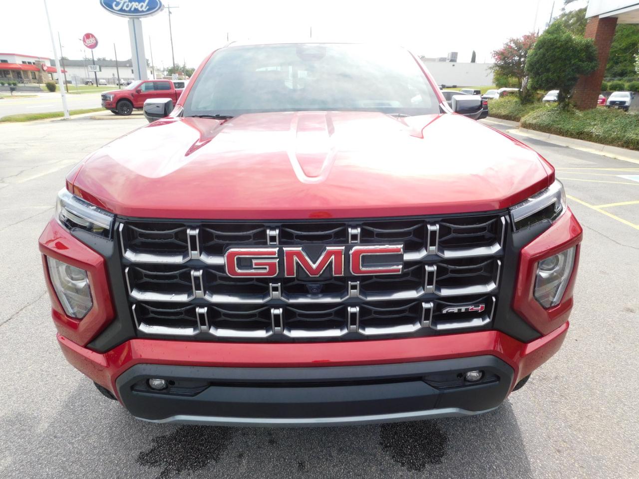 GMC Canyon 4WD Crew Cab AT4 2026
