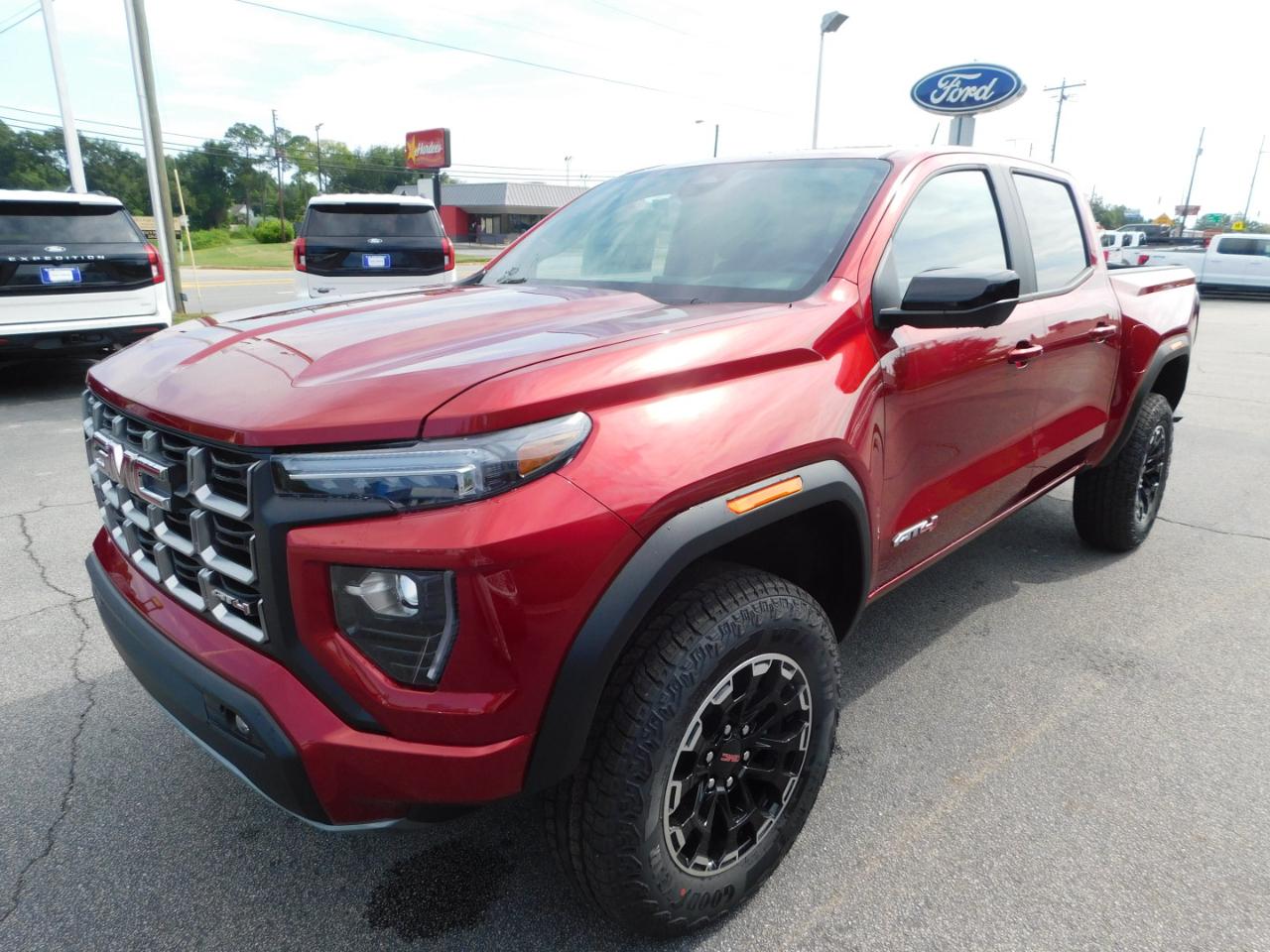 GMC Canyon 4WD Crew Cab AT4 2026