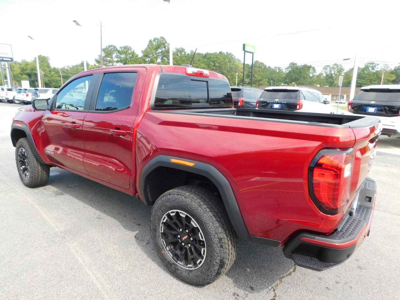 GMC Canyon 4WD Crew Cab AT4 2026