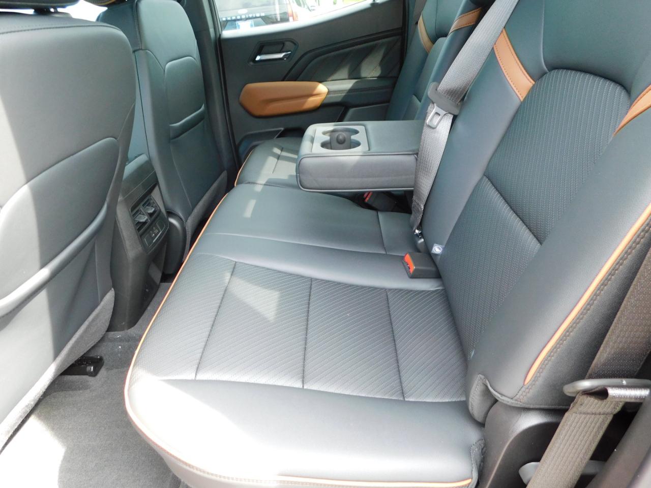 GMC Canyon 4WD Crew Cab AT4 2026