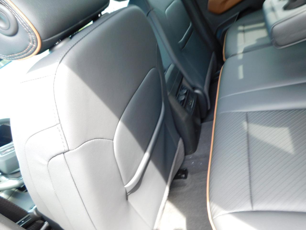 GMC Canyon 4WD Crew Cab AT4 2026