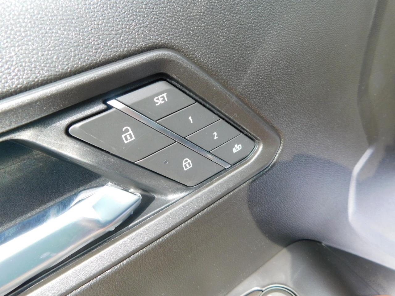 GMC Canyon 4WD Crew Cab AT4 2026
