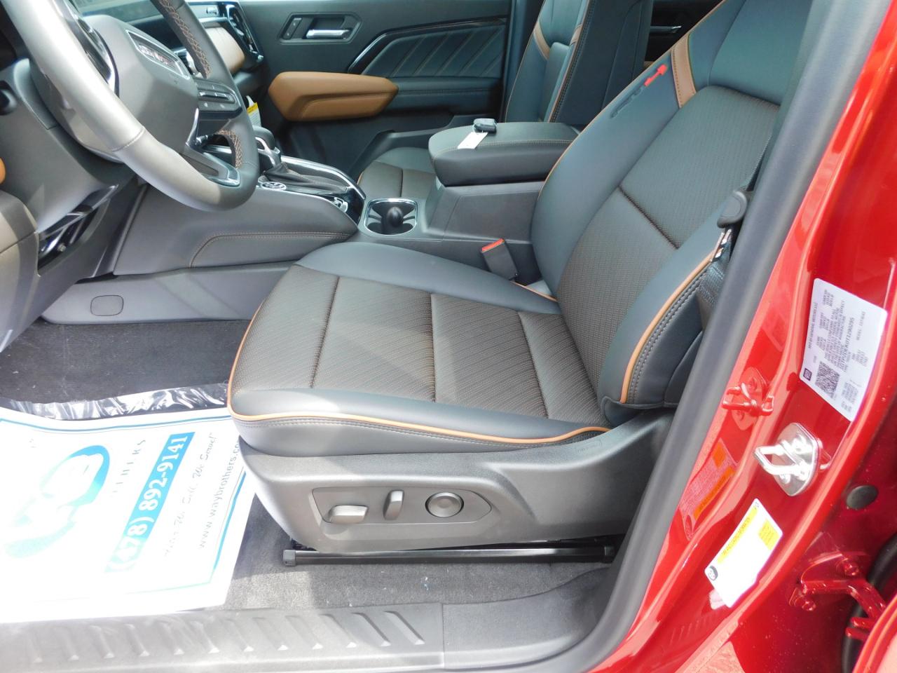 GMC Canyon 4WD Crew Cab AT4 2026