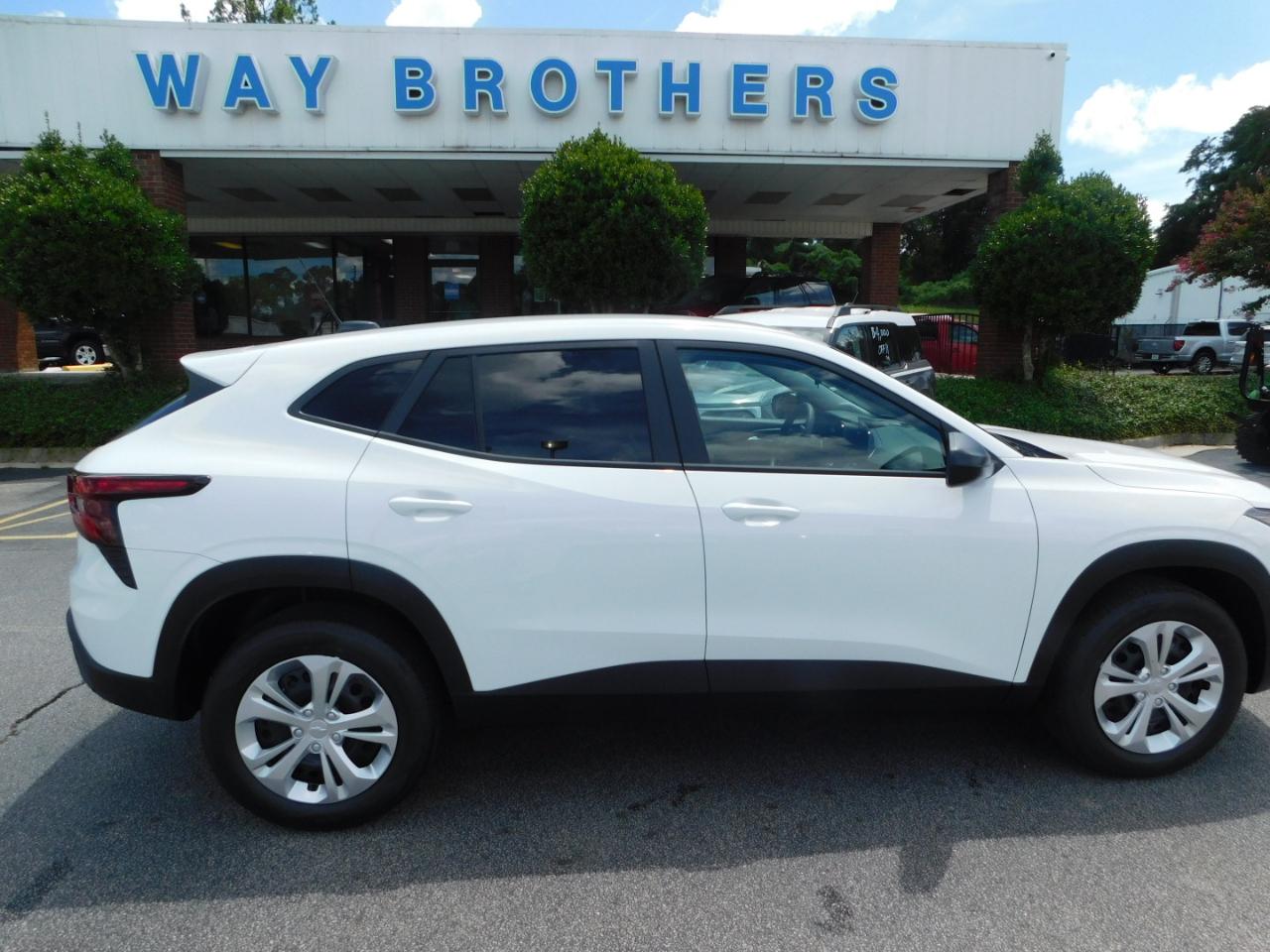 2026 Chevrolet Trax FWD 4DR LS