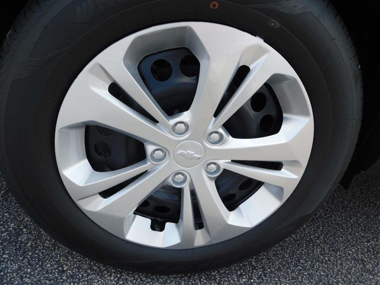 Chevrolet Trax FWD 4dr LS 2026