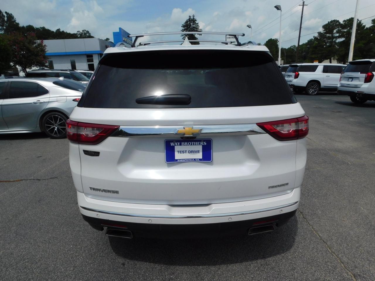 Chevrolet Traverse FWD 4dr Premier 2021