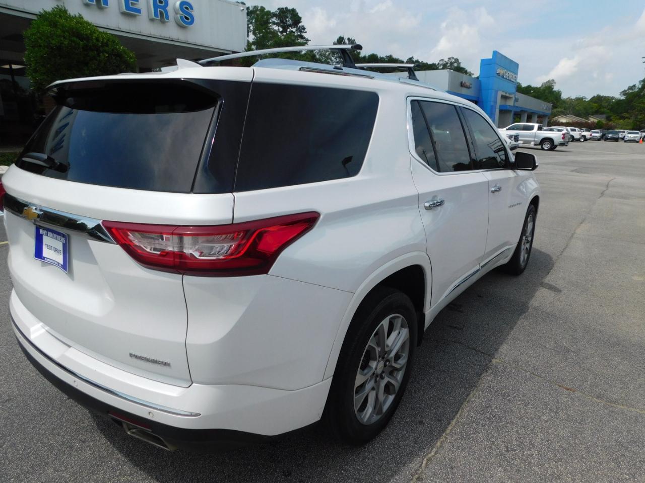 Chevrolet Traverse FWD 4dr Premier 2021