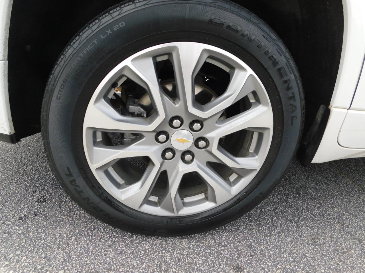 Chevrolet Traverse FWD 4dr Premier 2021