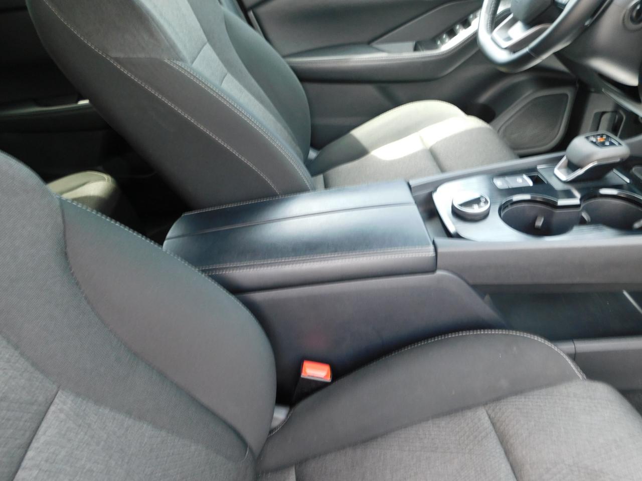 Nissan Rogue AWD SV 2025