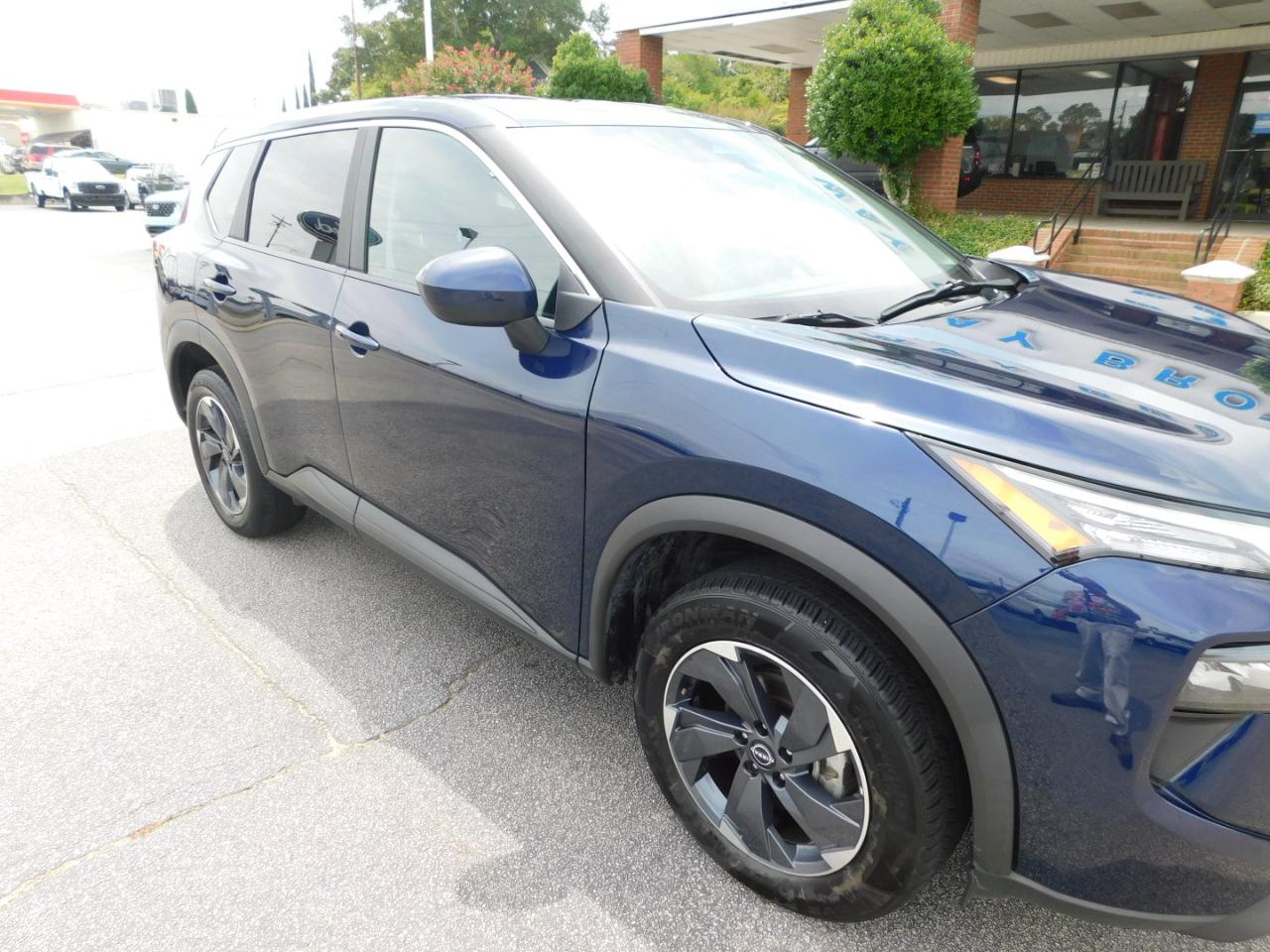 Nissan Rogue FWD SV 2025
