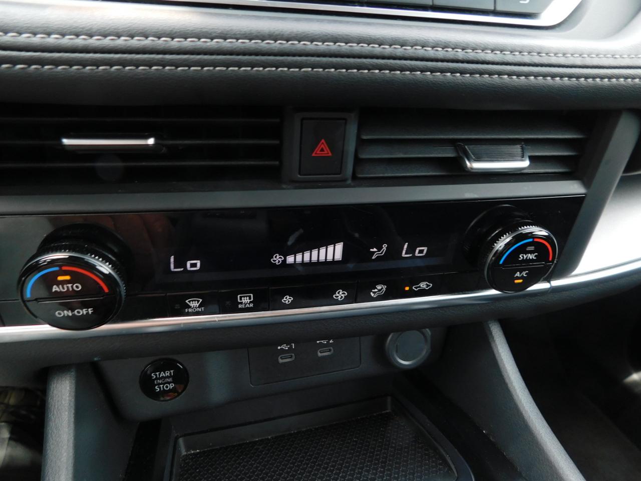 Nissan Rogue FWD SV 2025