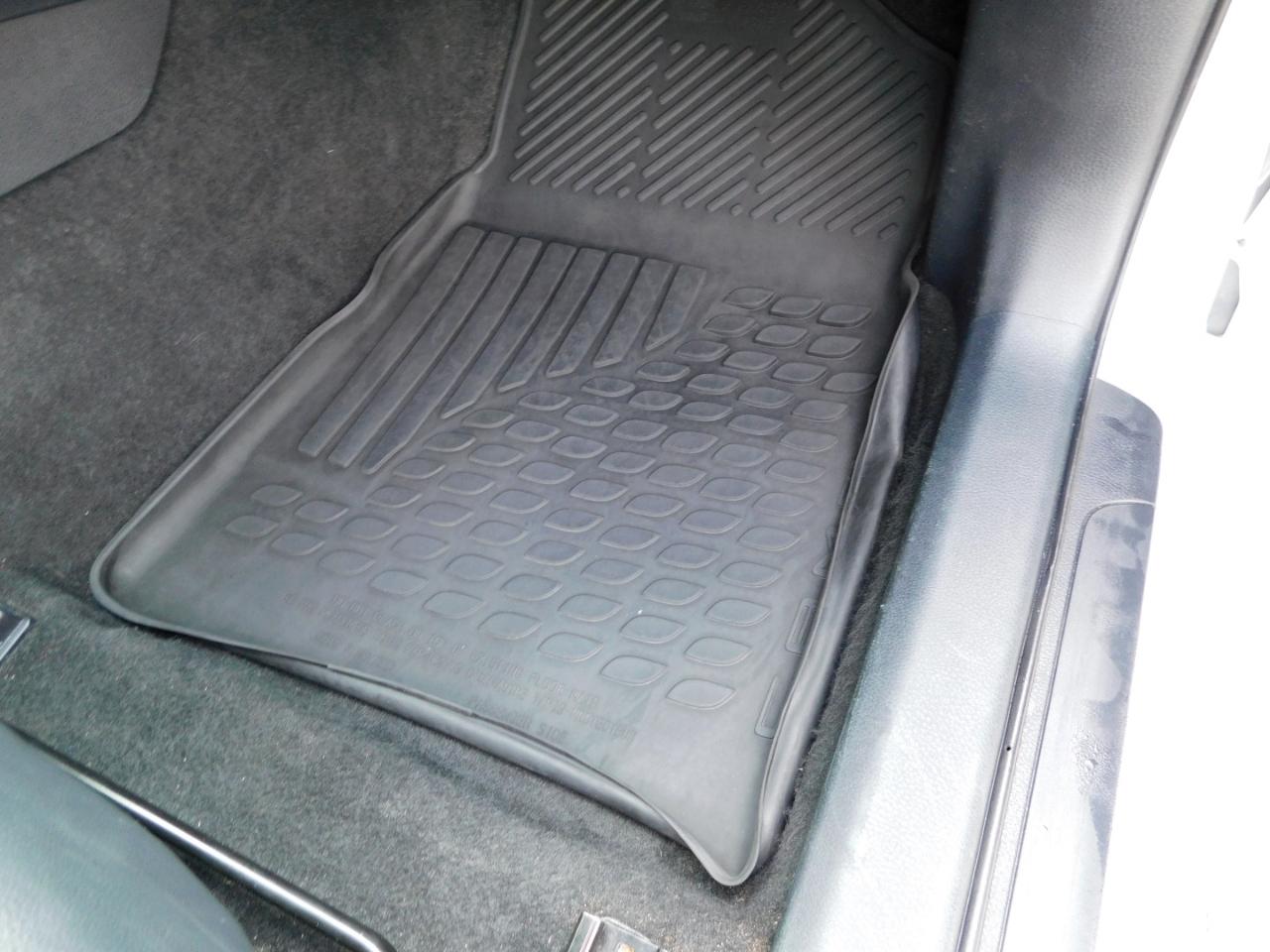 Toyota Camry SE Auto (Natl) 2021