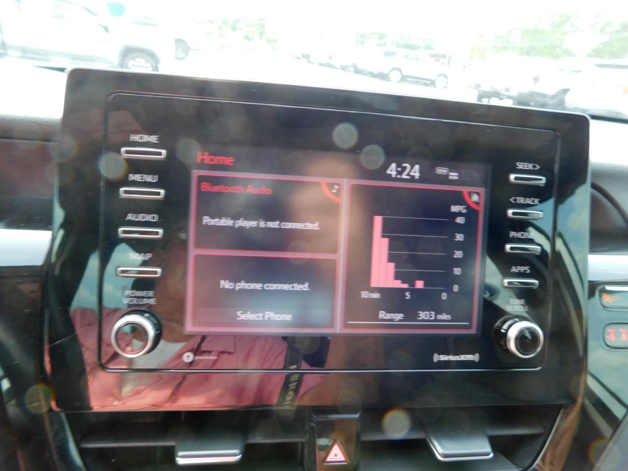 Toyota Camry SE Auto (Natl) 2021