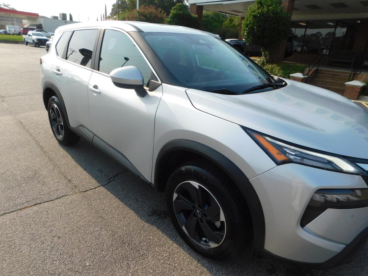 Nissan Rogue AWD SV 2025