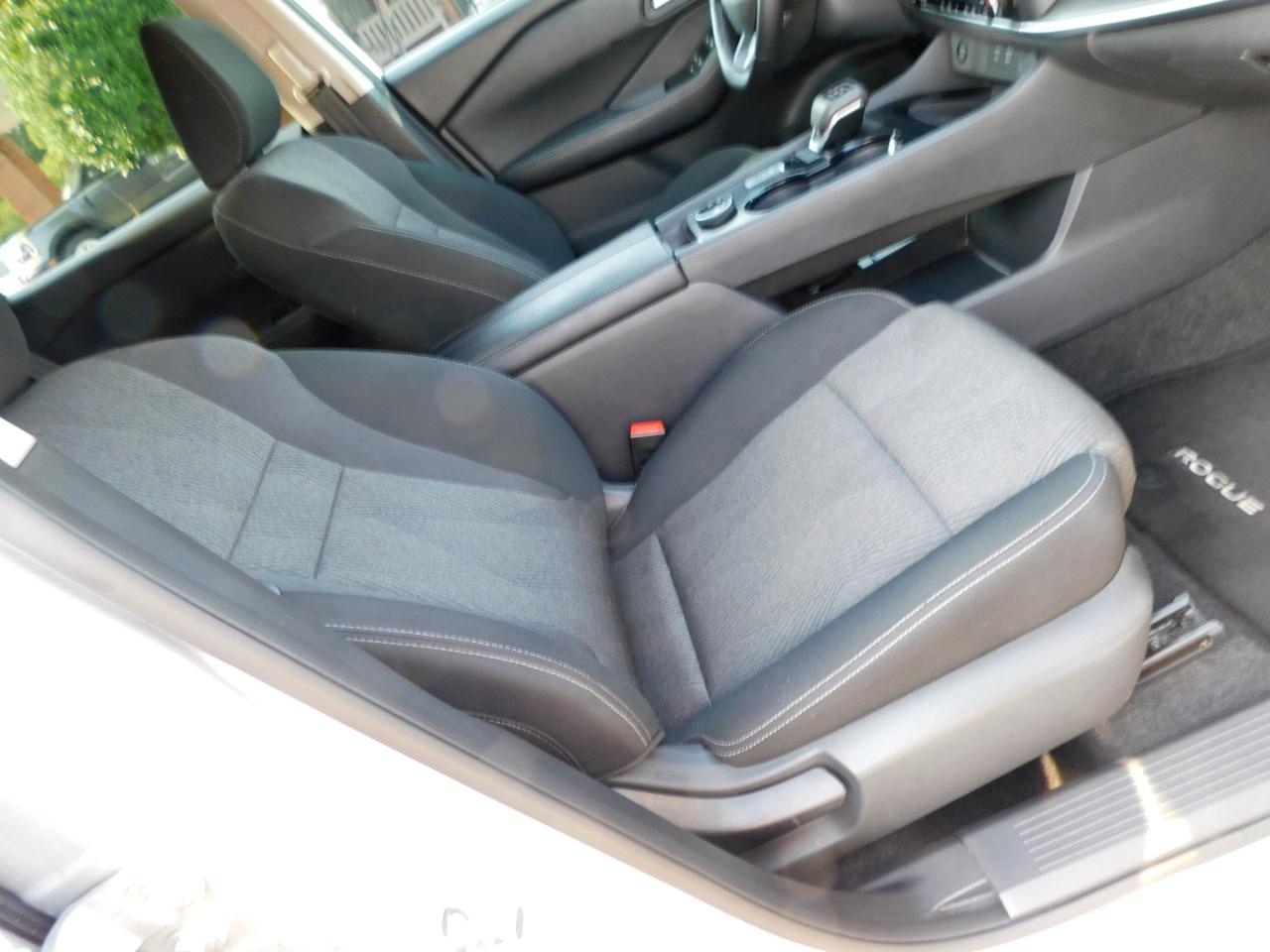 Nissan Rogue AWD SV 2025