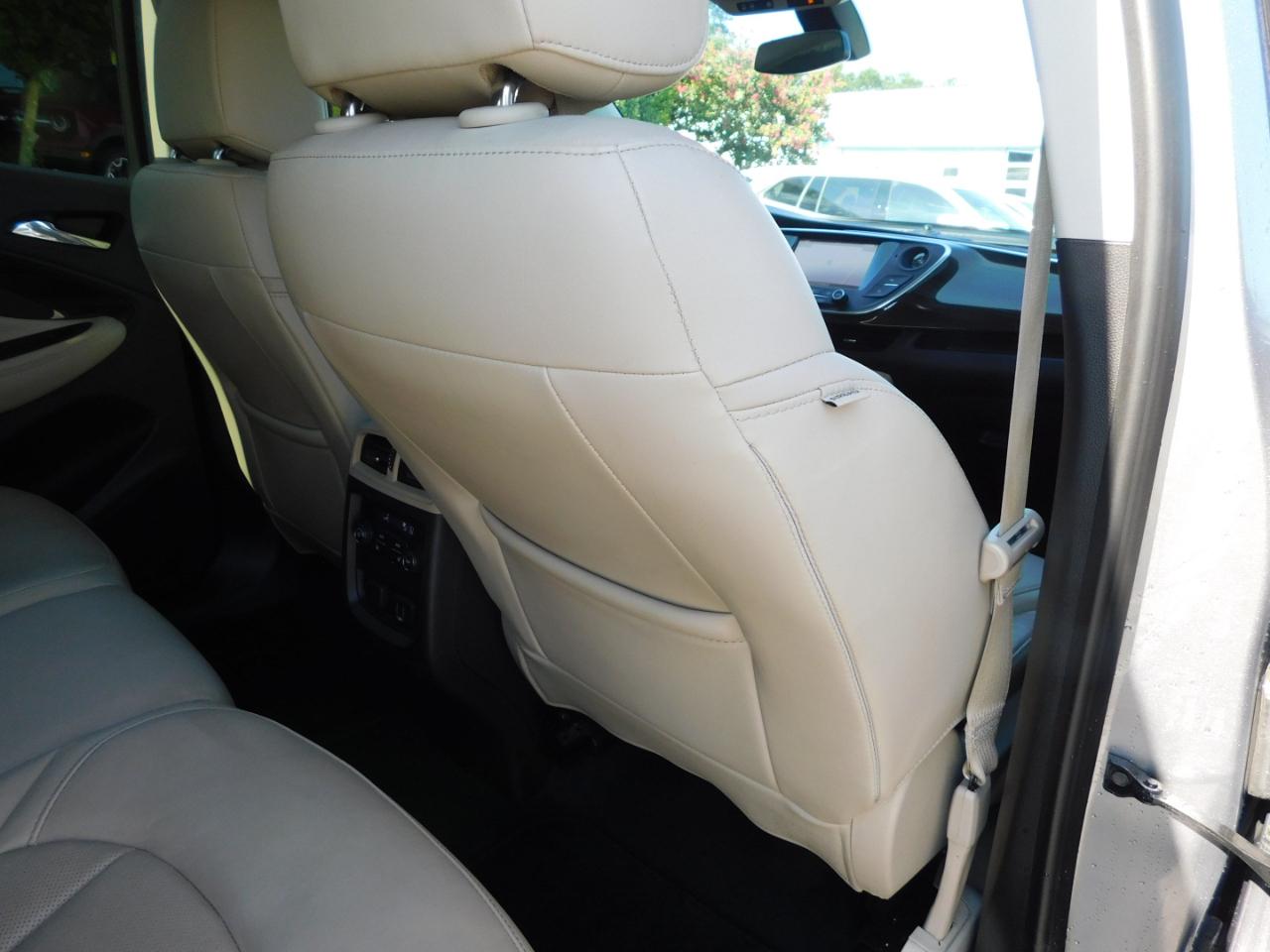 Buick Envision FWD 4dr Essence 2019