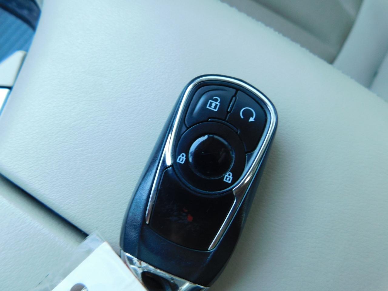 Buick Envision FWD 4dr Essence 2019