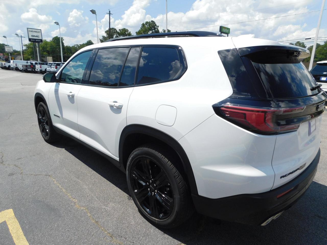 GMC Acadia FWD 4dr Elevation 2026
