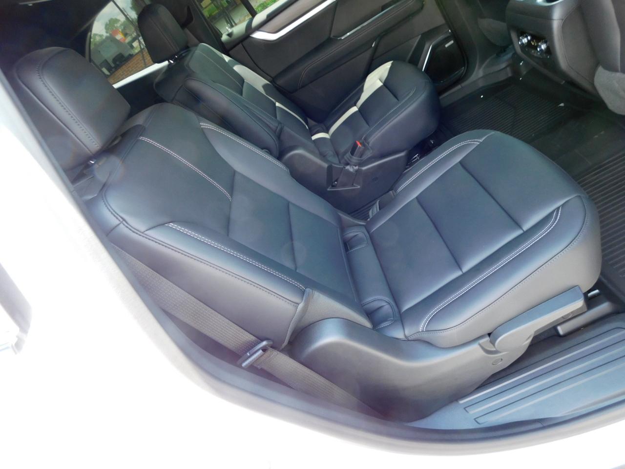 GMC Acadia FWD 4dr Elevation 2026