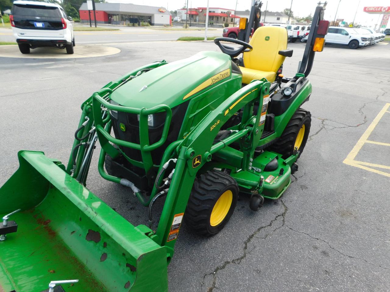 John Deere 1025R  2022