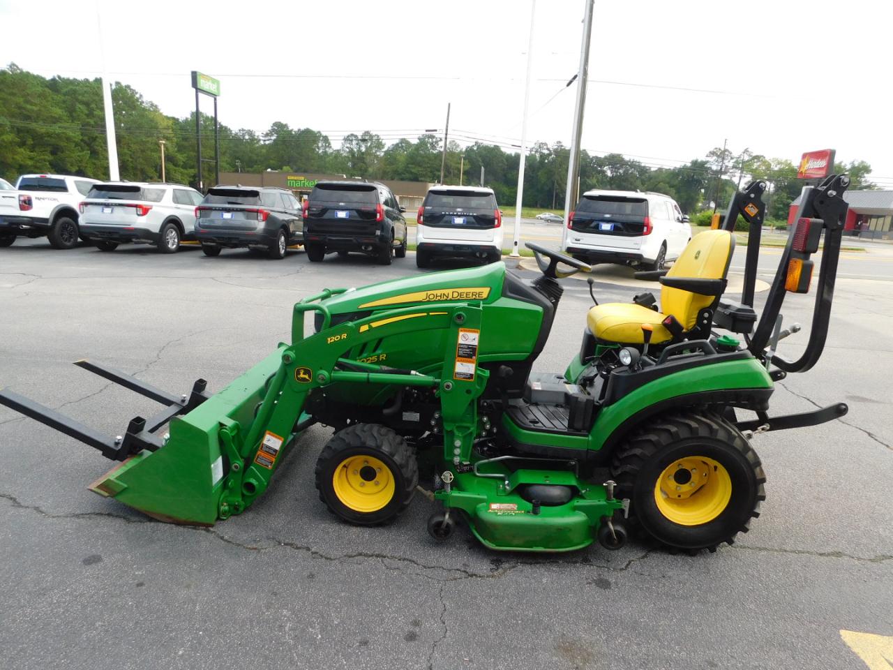 John Deere 1025R  2022
