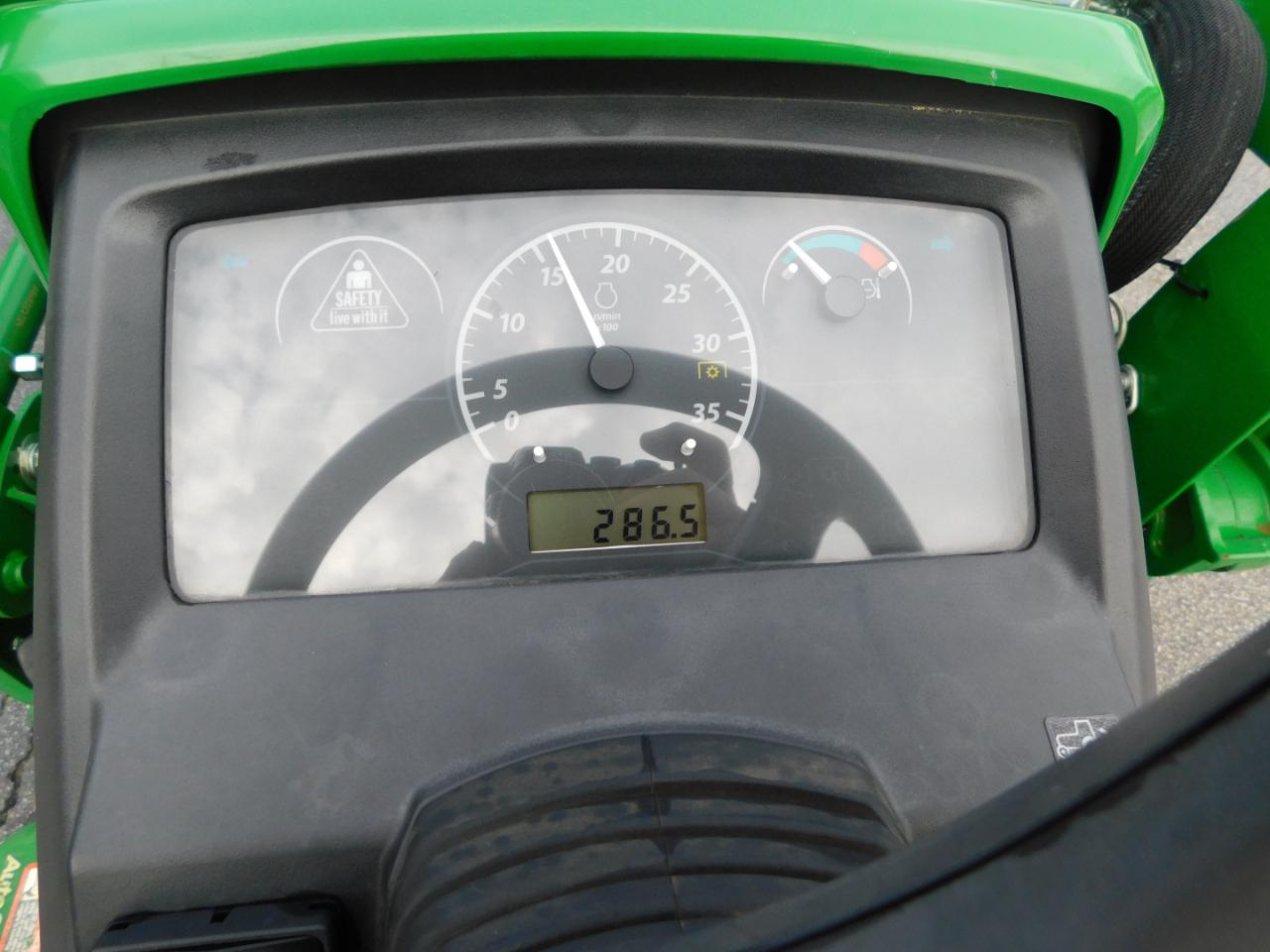 John Deere 1025R  2022