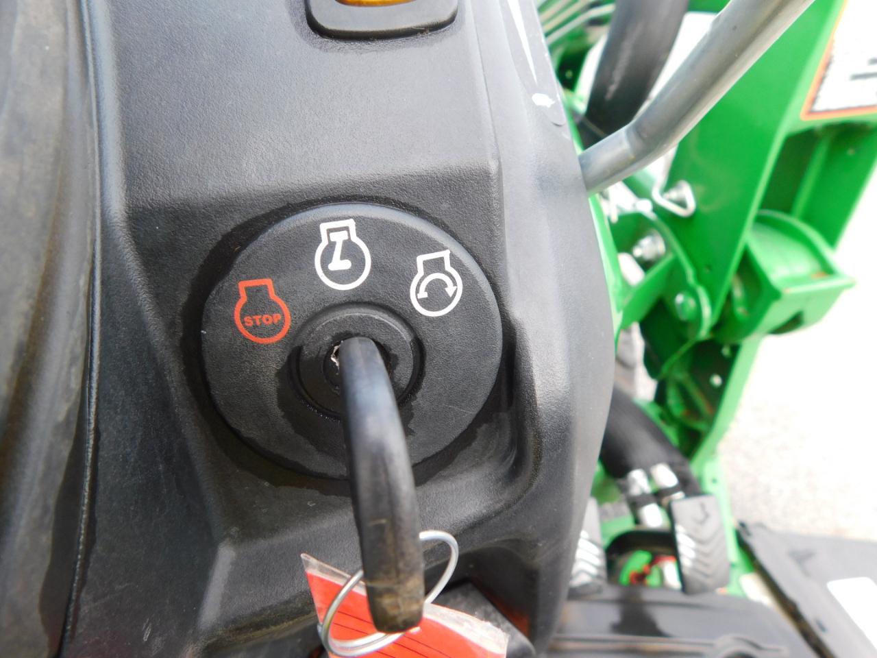 John Deere 1025R  2022