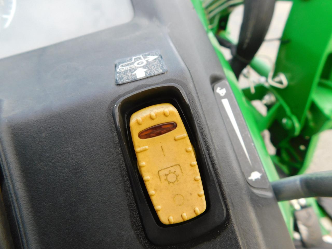 John Deere 1025R  2022