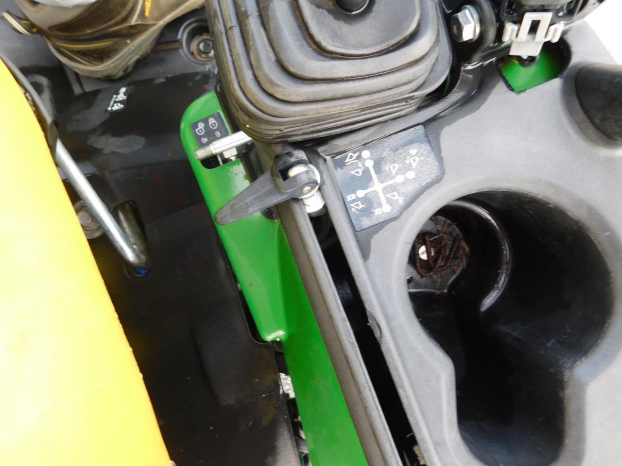 John Deere 1025R  2022