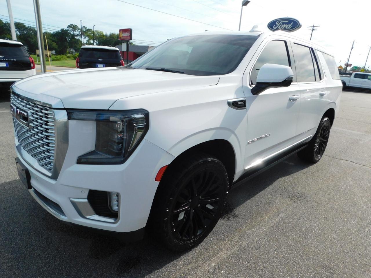 GMC Yukon 4WD 4dr Denali 2021