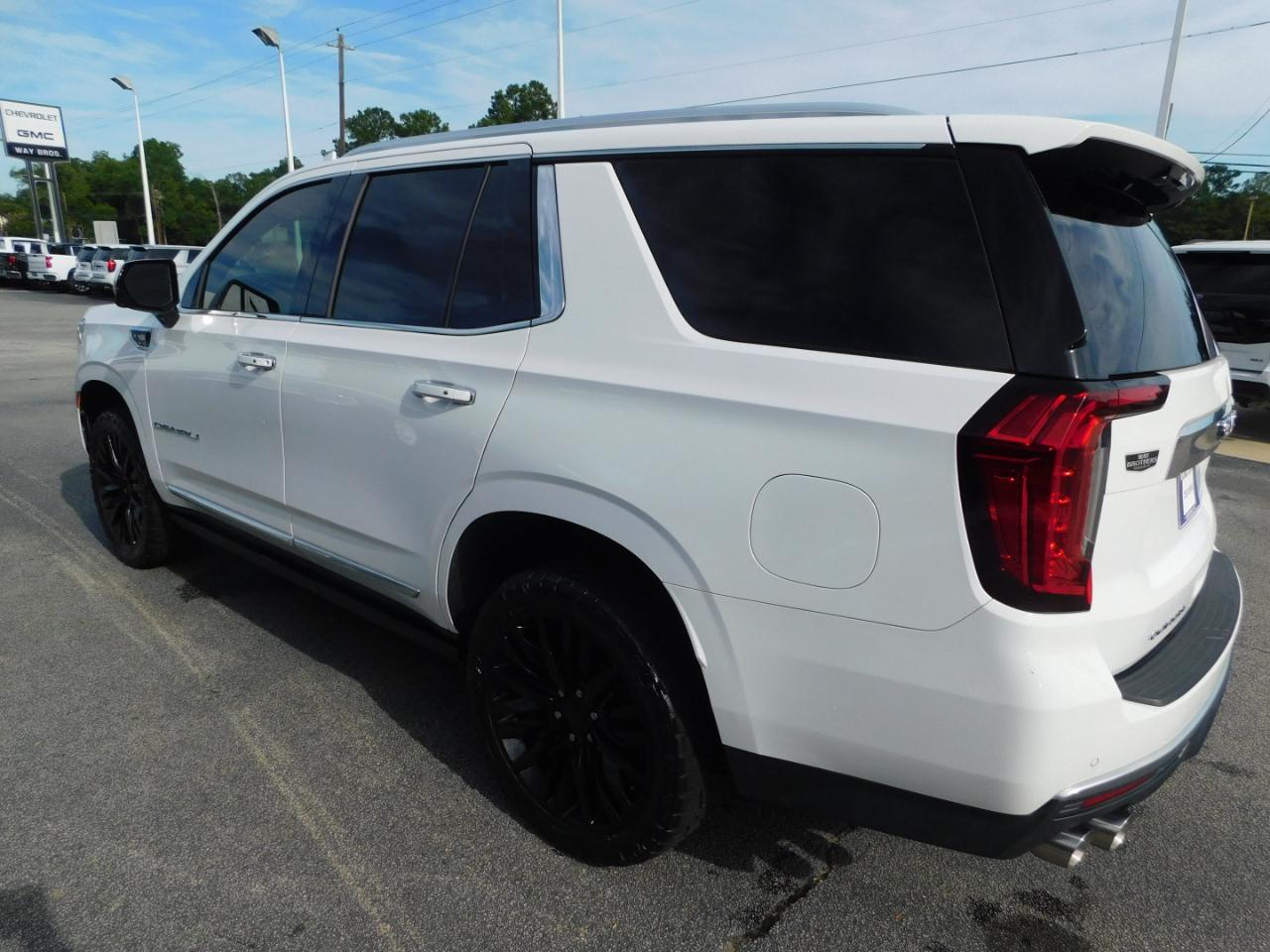 GMC Yukon 4WD 4dr Denali 2021