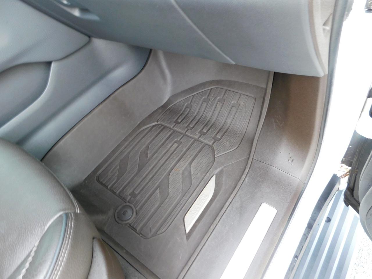 GMC Yukon 4WD 4dr Denali 2021
