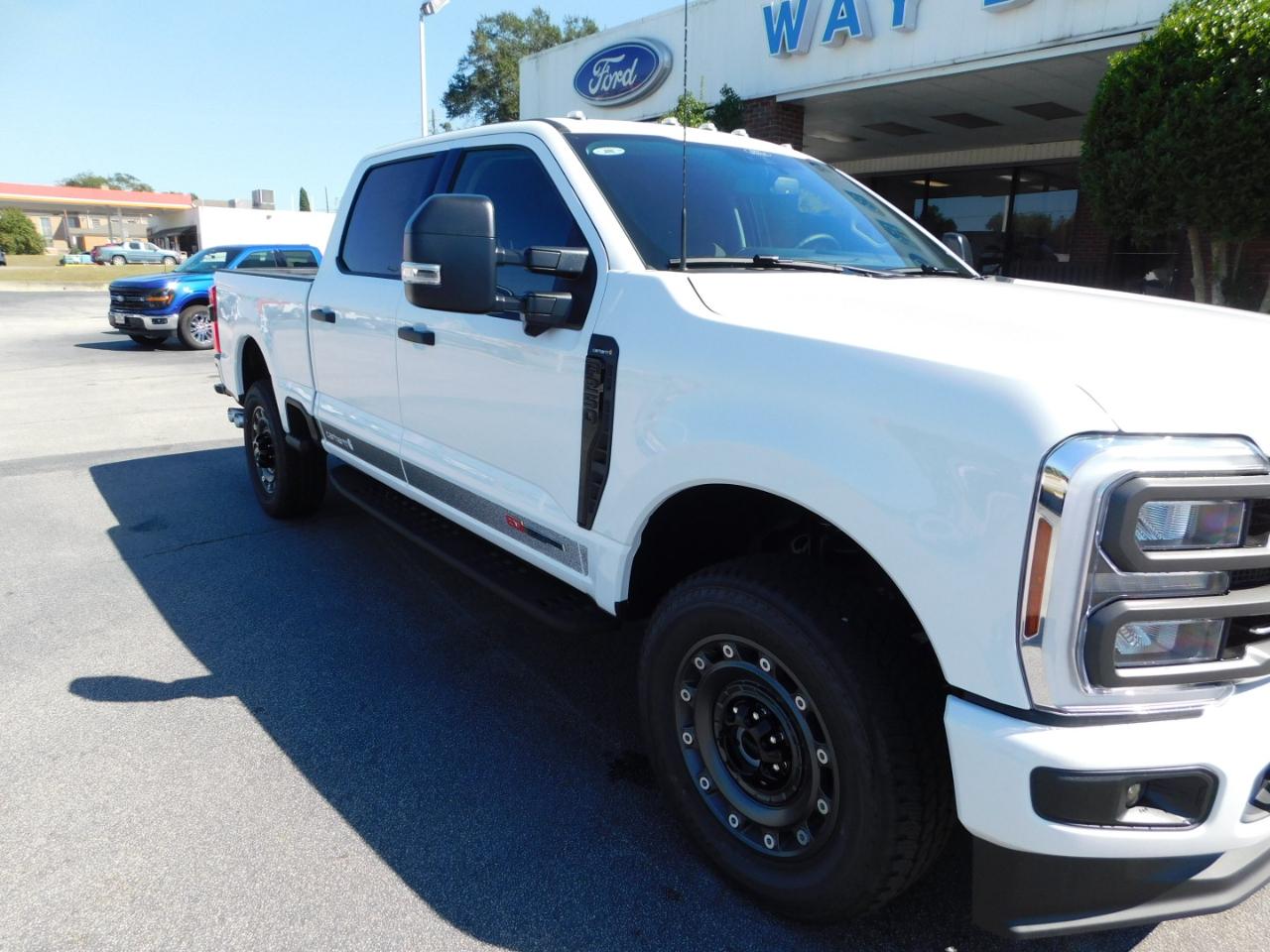 Ford Super Duty F-250 SRW  2027