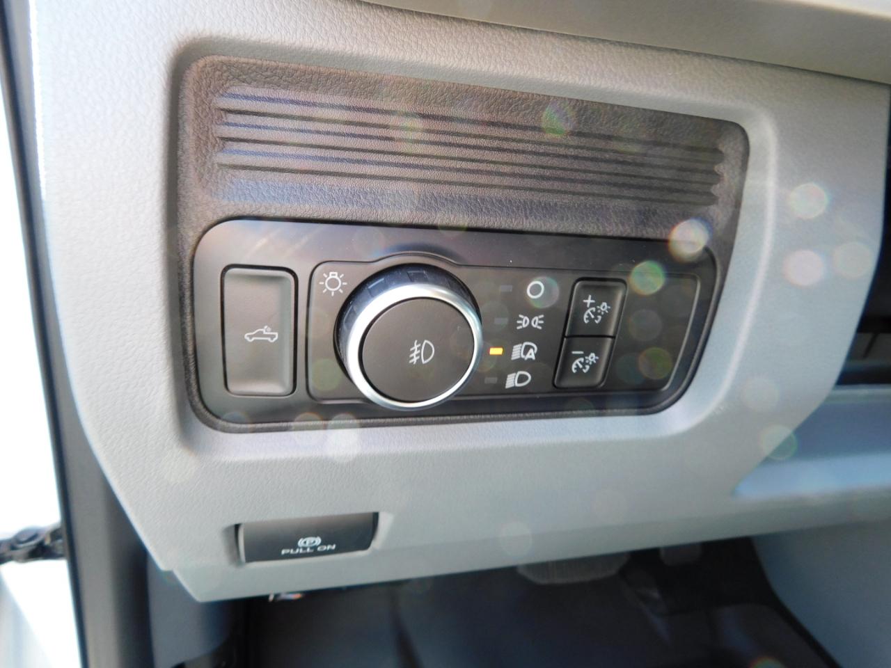 Ford Super Duty F-250 SRW  2027