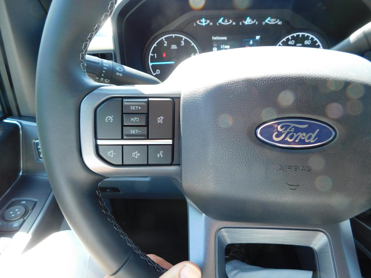 Ford Super Duty F-250 SRW  2027