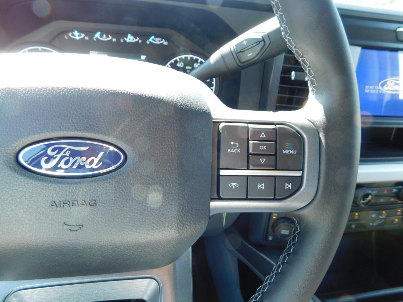 Ford Super Duty F-250 SRW  2027