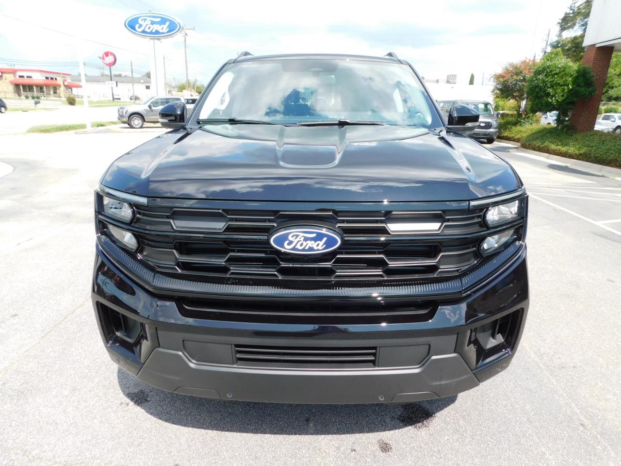 Ford Expedition Active 4x2 2027