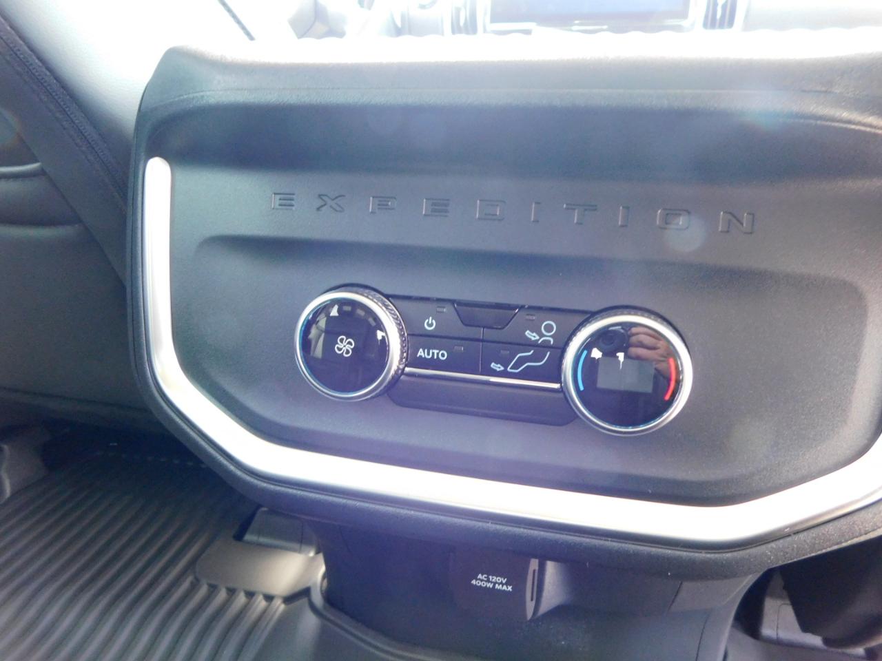 Ford Expedition Active 4x2 2027