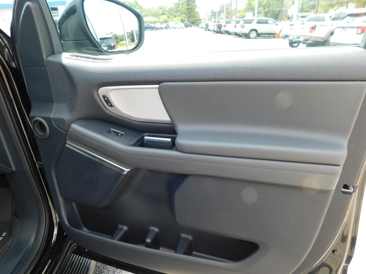 Ford Expedition Active 4x2 2027