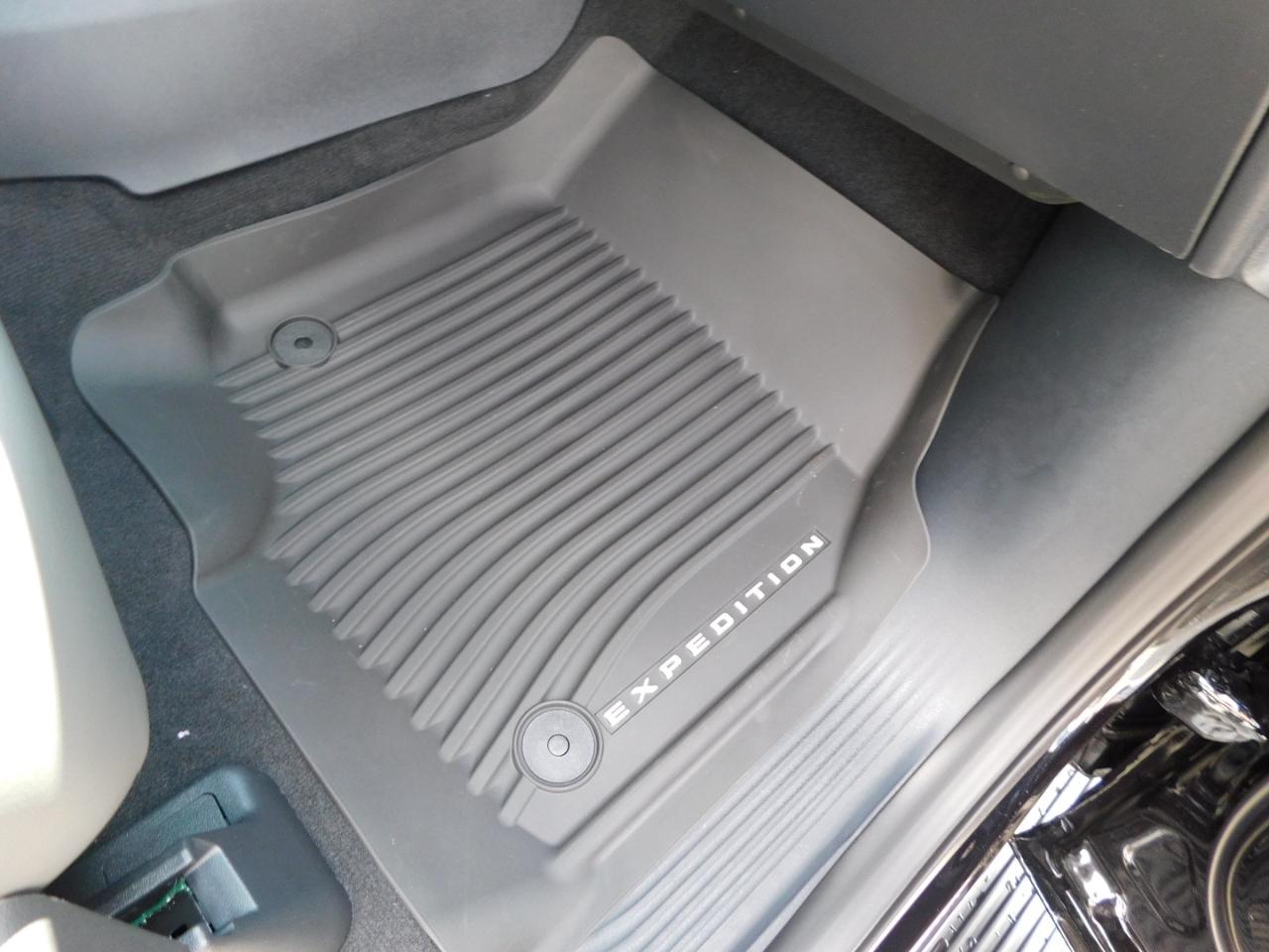 Ford Expedition Active 4x2 2027