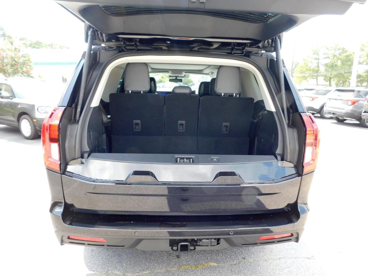 Ford Expedition Active 4x2 2027