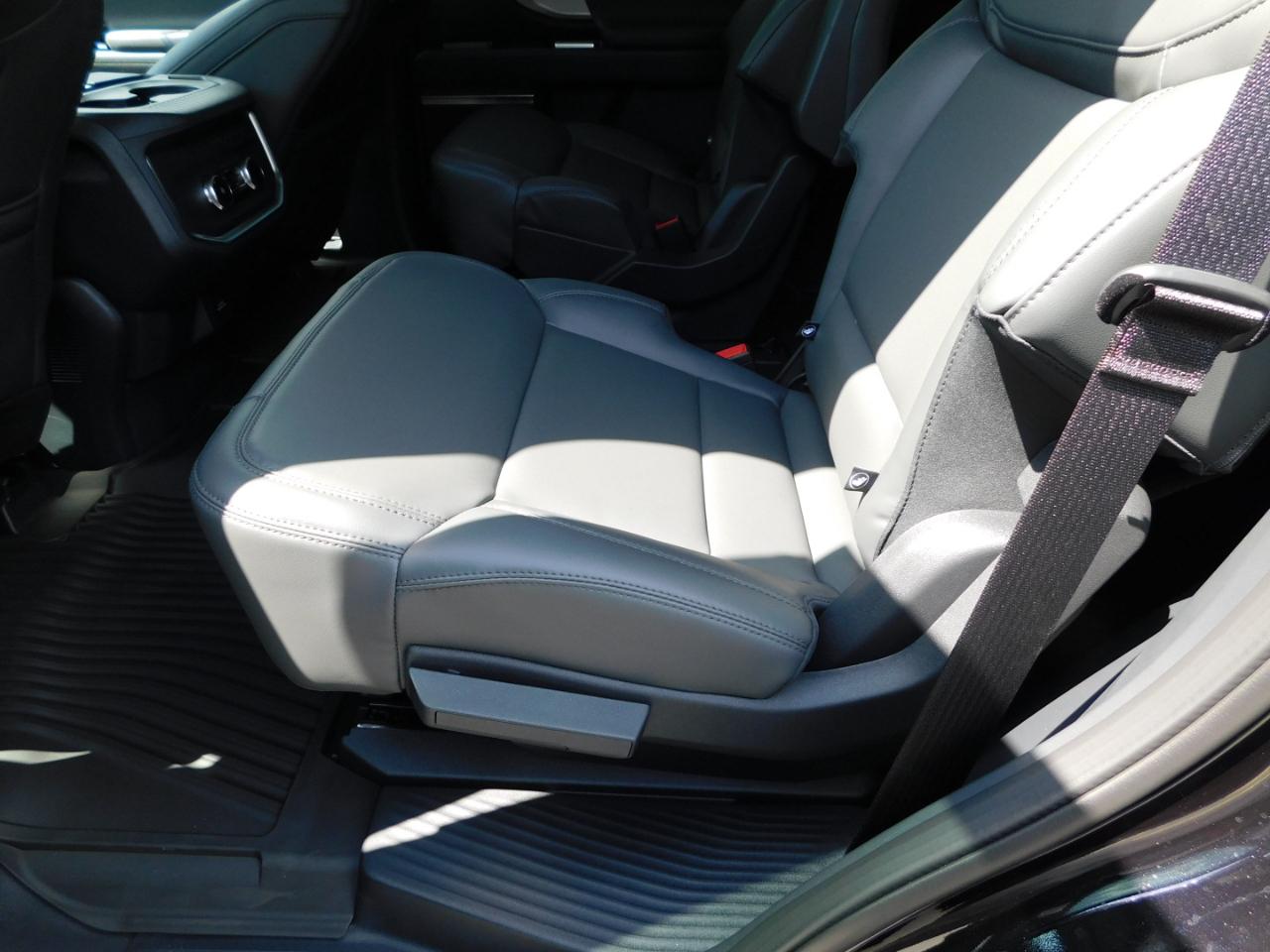 Ford Expedition Active 4x2 2027