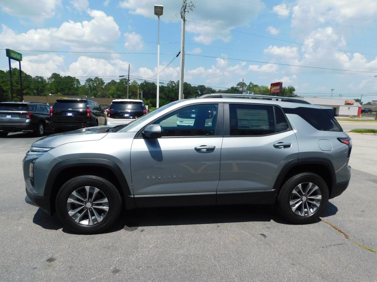 Chevrolet Equinox FWD 4dr LT w/1LT 2027