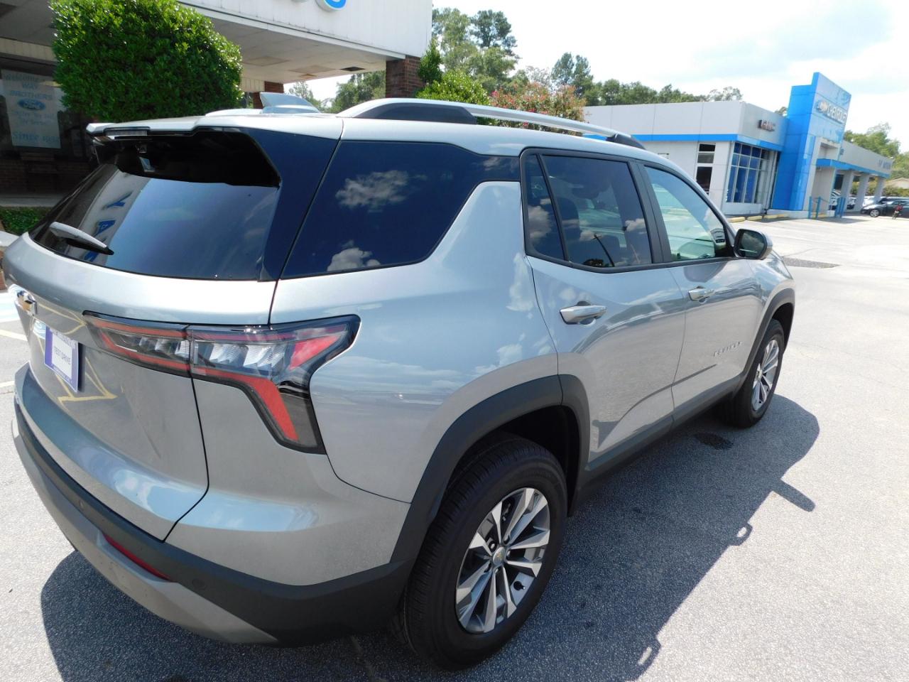 Chevrolet Equinox FWD 4dr LT w/1LT 2027