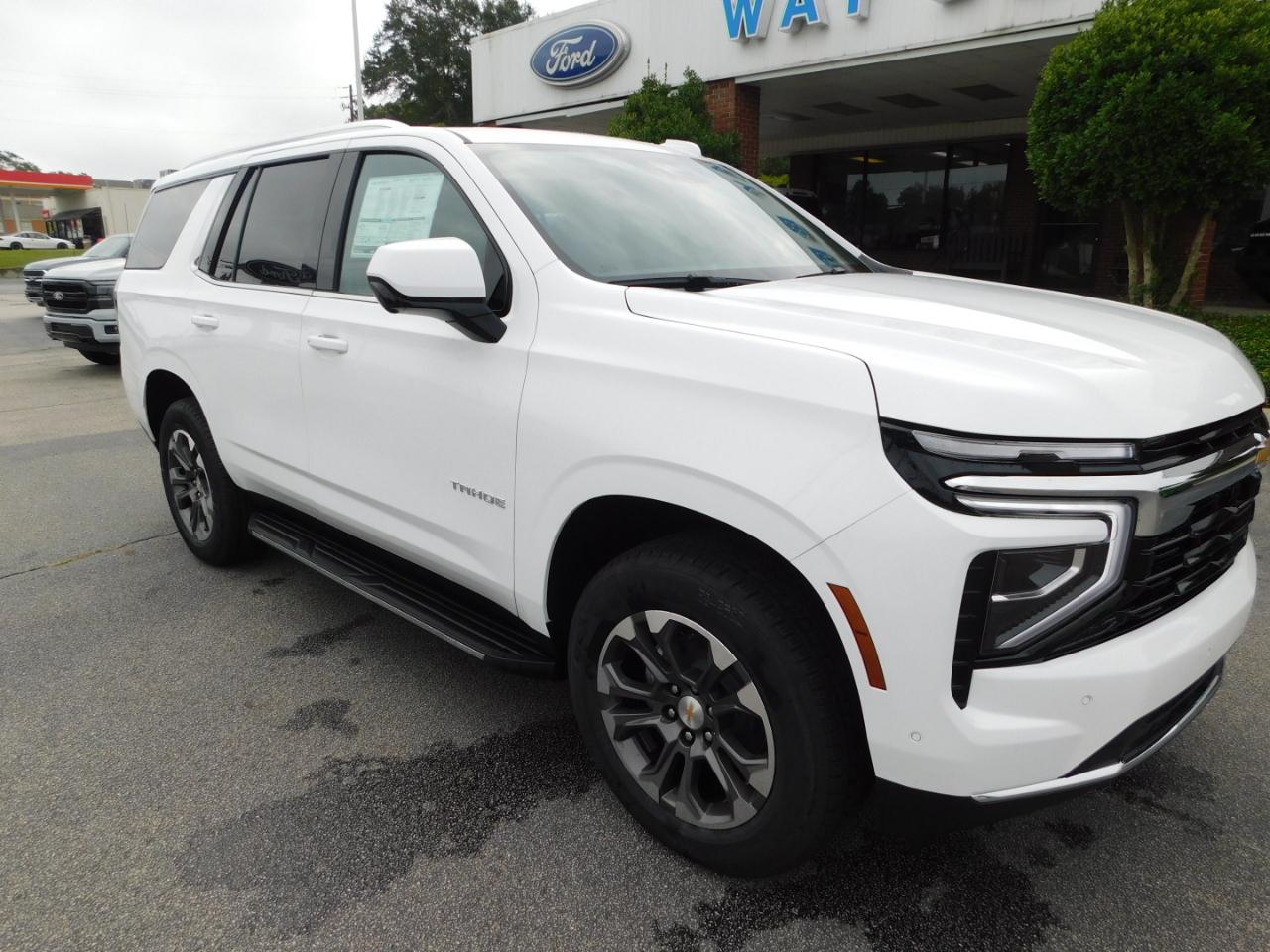 Chevrolet Tahoe 2WD 4dr LS 2026