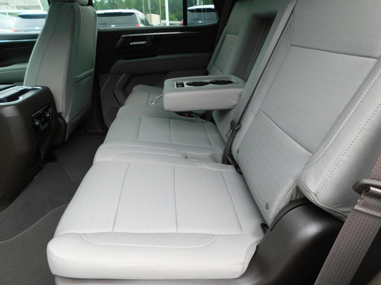 Chevrolet Tahoe 2WD 4dr LS 2026