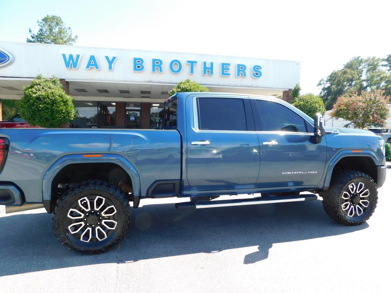 2025 GMC Sierra 2500HD 4WD Crew Cab 159" Denali