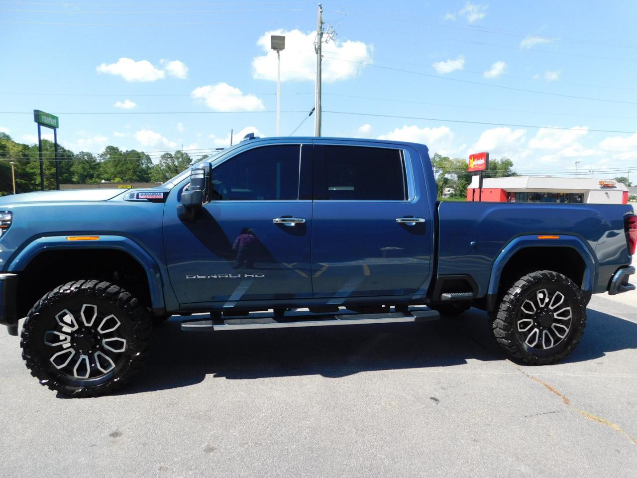GMC Sierra 2500HD 4WD Crew Cab 159" Denali 2025
