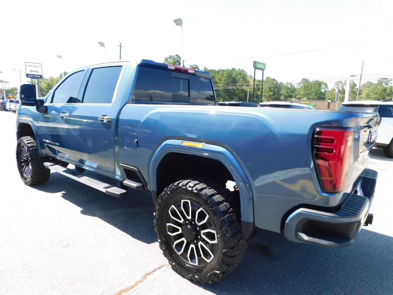 GMC Sierra 2500HD 4WD Crew Cab 159" Denali 2025