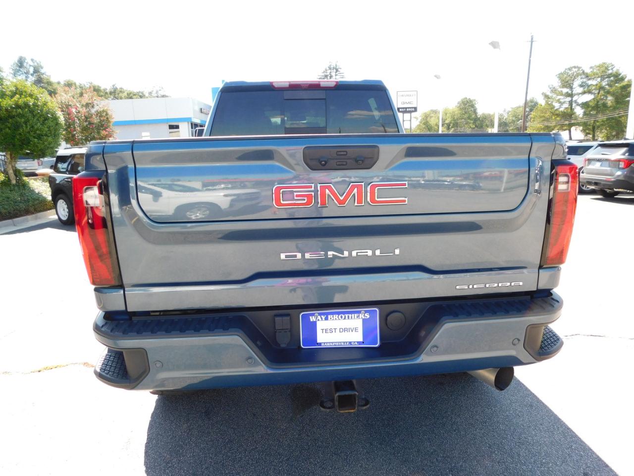 GMC Sierra 2500HD 4WD Crew Cab 159" Denali 2025